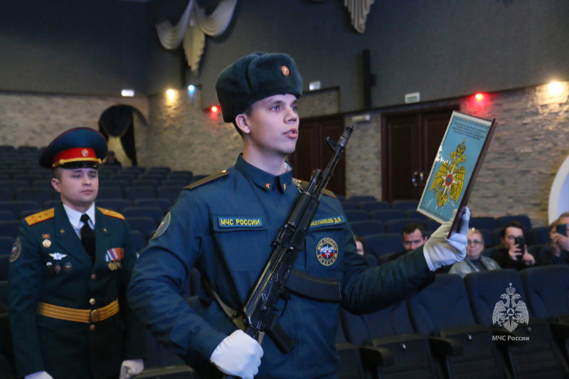 Торжественное  принятие   Военной присяги