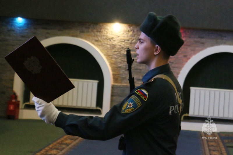 Торжественное  принятие    Военной  присяги