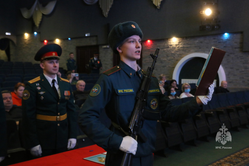 Торжественное  принятие    Военной  присяги