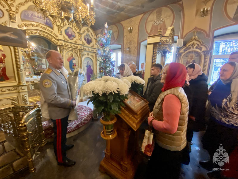 Сотрудники Центра празднуют Рождество Христово