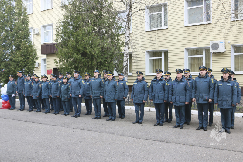 Проводы  отрядов  в  служебную командировку