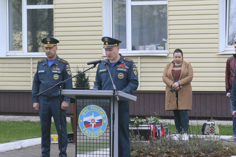 В Центре почтили память сотрудников  МЧС России, погибших при исполнении служебных обязанностей