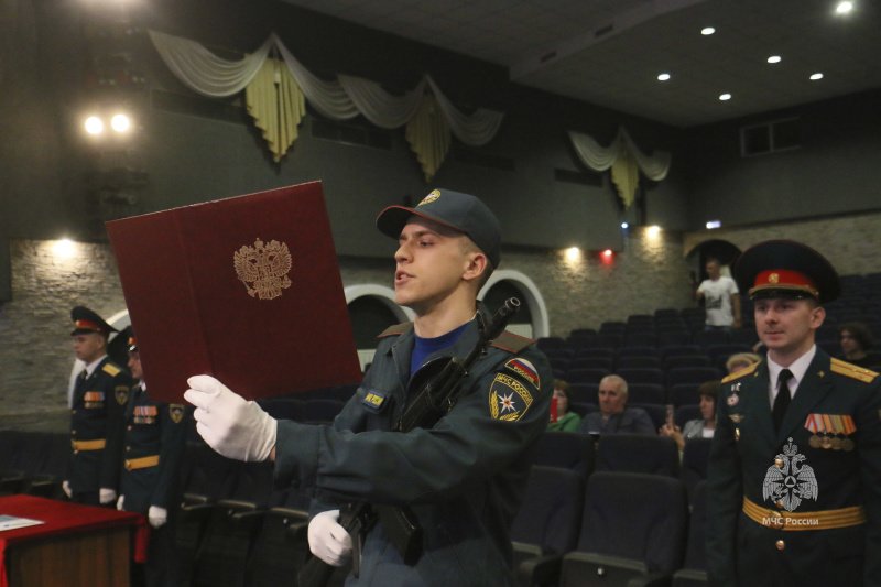 Торжественное  принятие     Военной  присяги