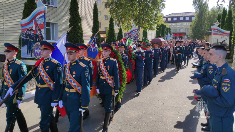 В Центре «Лидер» простились с трагически погибшим при разминировании в Курской области Вячеславом Цоффкой