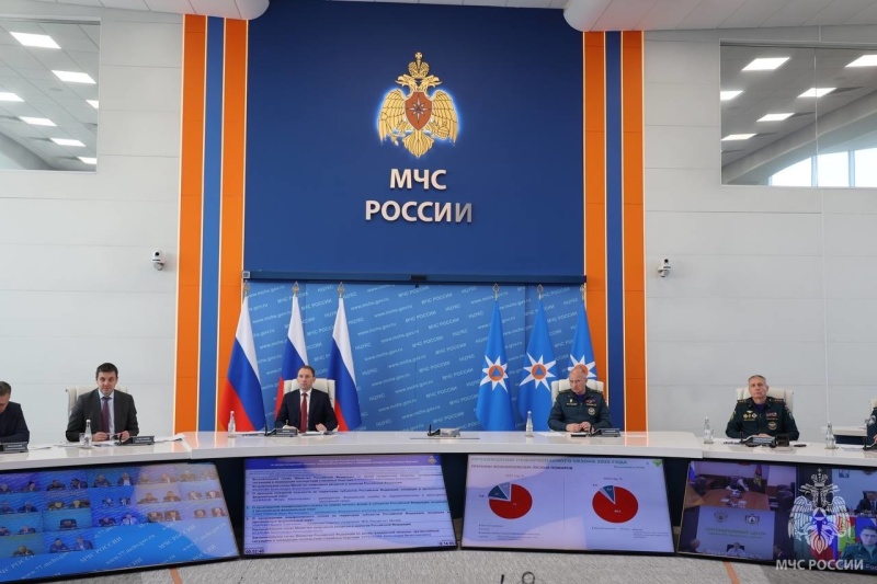 Силы и средства МЧС России в Центральном федеральном округе готовы к летнему пожароопасному сезону Силы и средства МЧС России в Центральном федеральном округе готовы к летнему пожароопасному сезону