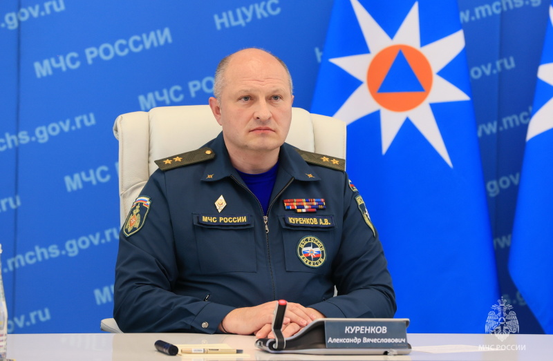 Силы и средства МЧС России продолжают бороться с огнем в Забайкалье и Бурятии Силы и средства МЧС России продолжают бороться с огнем в Забайкалье и Бурятии