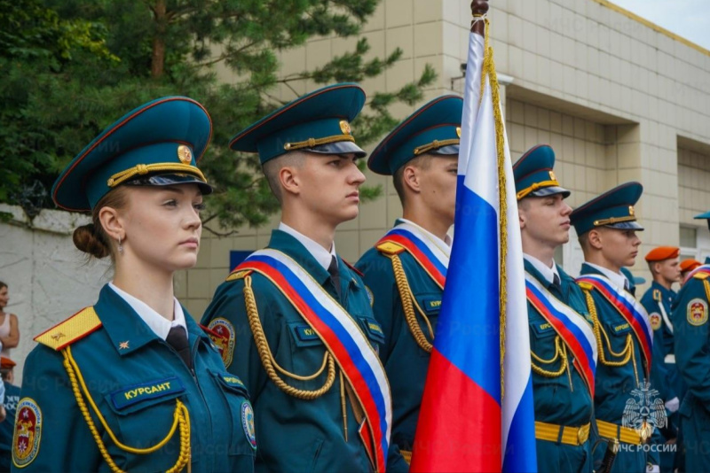 Участие в торжественном мероприятии, посвященном началу обучения первокурсников колледжа имени маршала В.И. Чуйкова