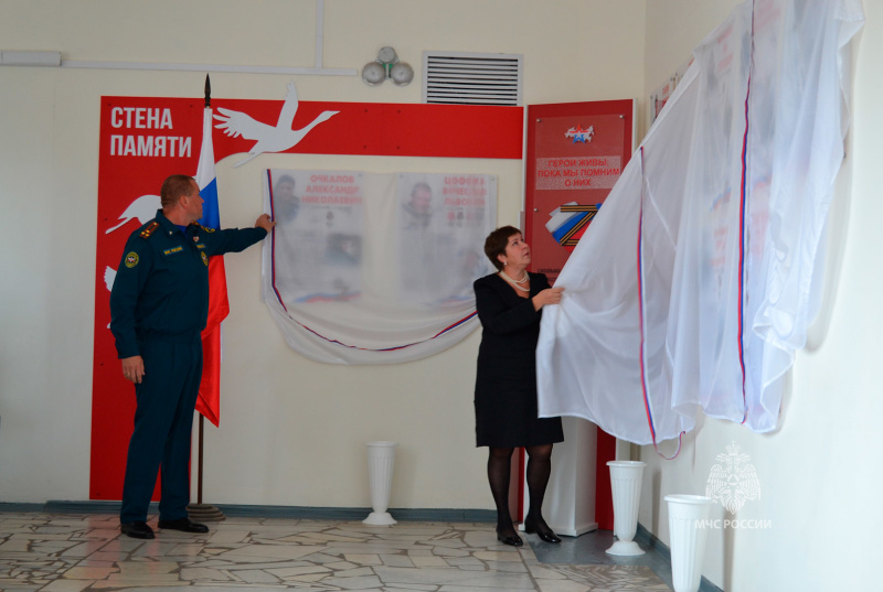 В школе г. Мурома состоялось открытие памятных стендов