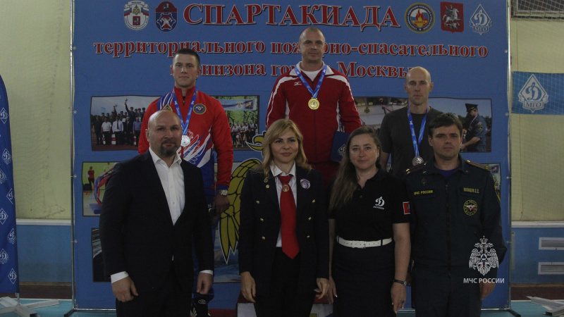Третье место по гиревому спорту среди сотрудников территориального пожарно-спасательного гарнизона г. Москвы
