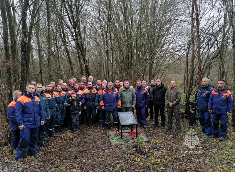 Открытие памятной плиты в честь майора Агеева А.А. Открытие памятной плиты в честь майора Агеева А.А.