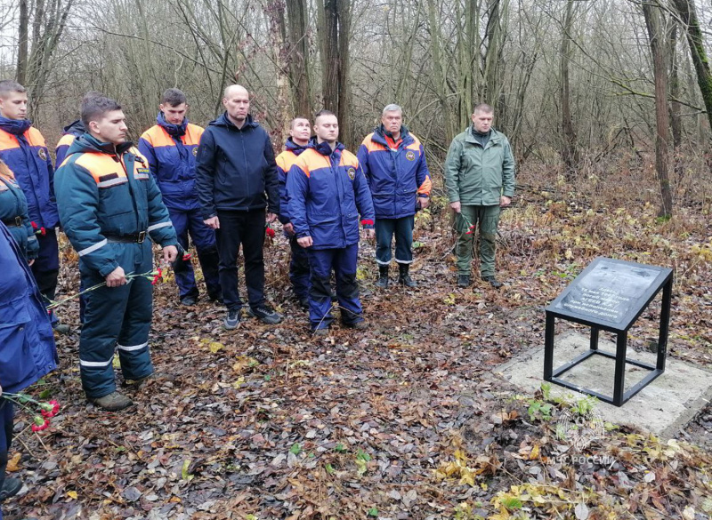 Открытие памятной плиты в честь майора Агеева А.А. Открытие памятной плиты в честь майора Агеева А.А.