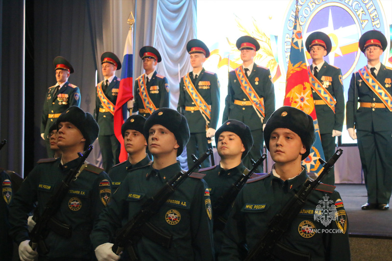 Торжественное   принятие   Военной   присяги