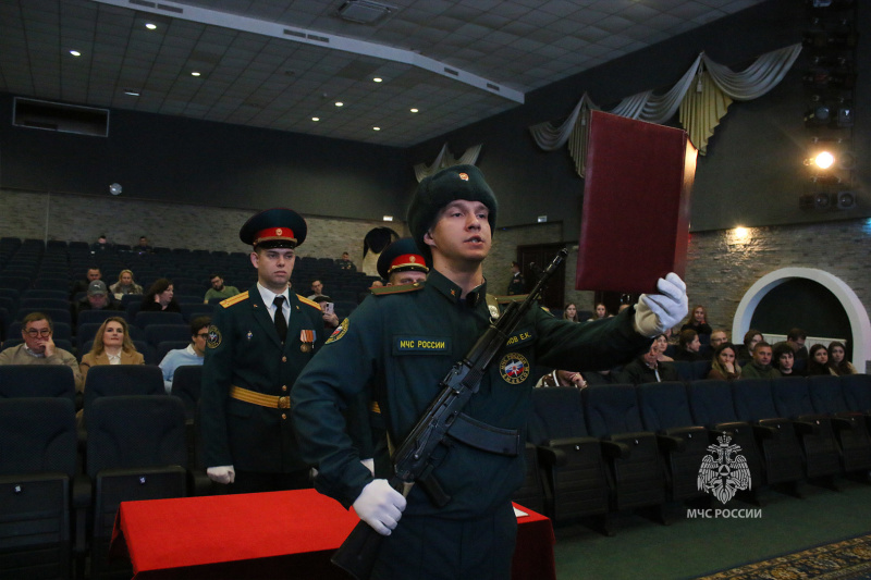 Торжественное   принятие   Военной   присяги