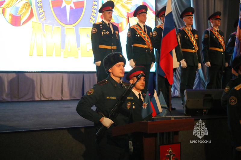 Торжественное   принятие   Военной   присяги