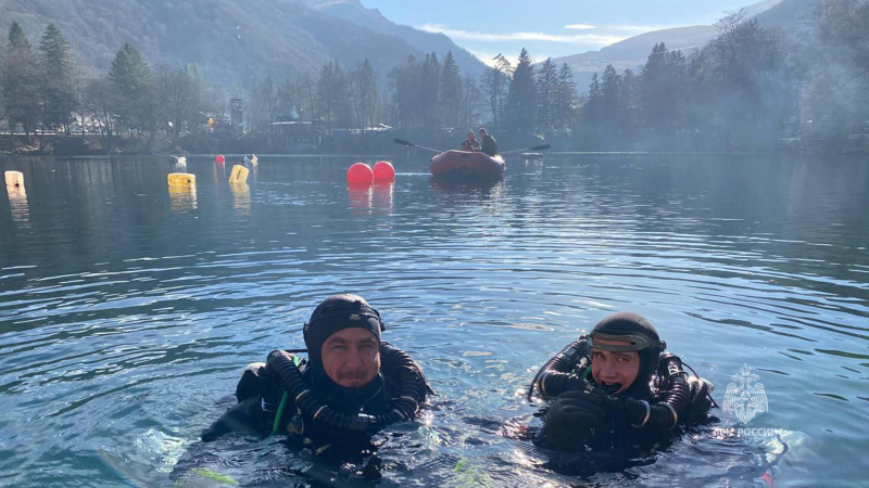 Завершились сборы мобильных глубоководных водолазных групп и операторов ТНПА