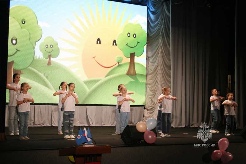 Праздничный  концерт,  посвященный Дню матери