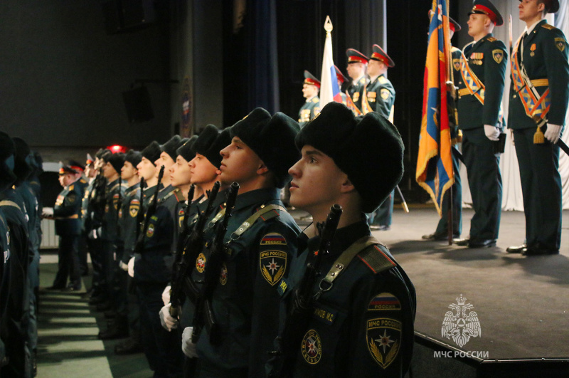 Торжественное   принятие    Военной   присяги