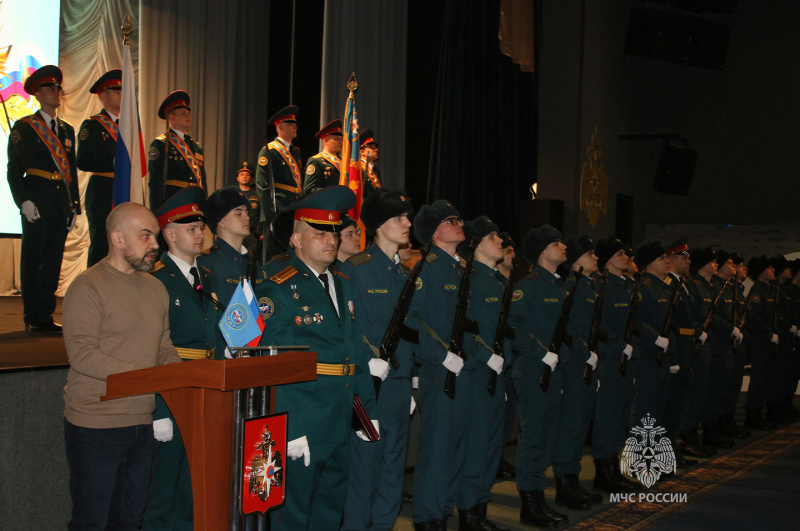 Торжественное   принятие    Военной   присяги