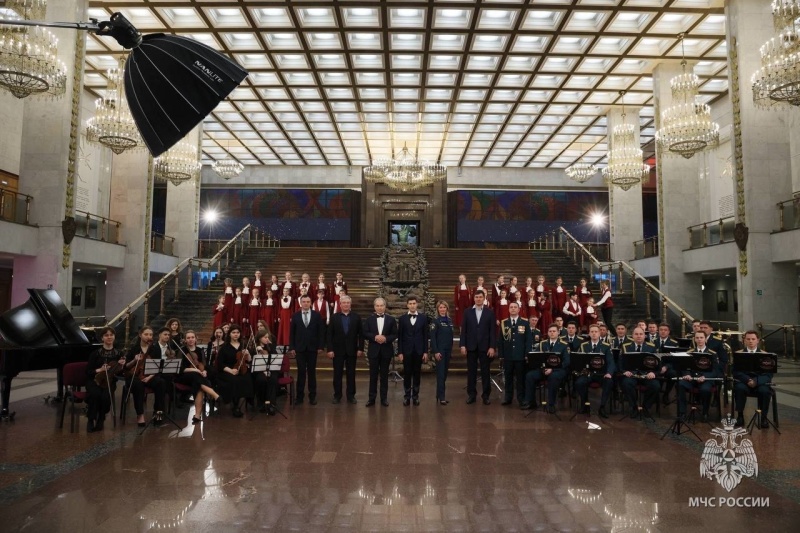 Оркестр Центра «Лидер» МЧС России в памятном видеоклипе ко Дню Героев Отечества