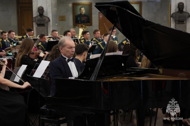Оркестр Центра «Лидер» МЧС России в памятном видеоклипе ко Дню Героев Отечества