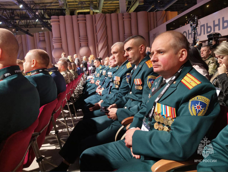 Спасатели Центра в Национальном центре «Россия» на форуме «Вместе победим»