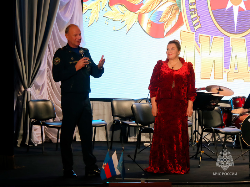 Для родственников сотрудников и ветеранов Центра проведен концерт