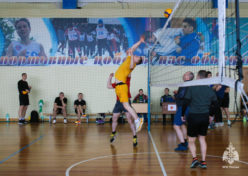 В  Центре прошло  первенство  по волейболу