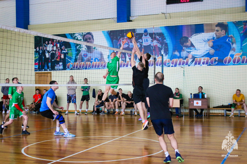 В  Центре прошло  первенство  по волейболу