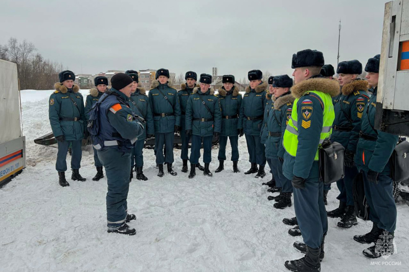 Практические  занятия  с  курсантами АГЗ МЧС России