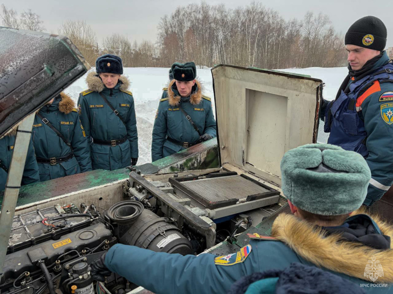 Практические  занятия  с  курсантами АГЗ МЧС России