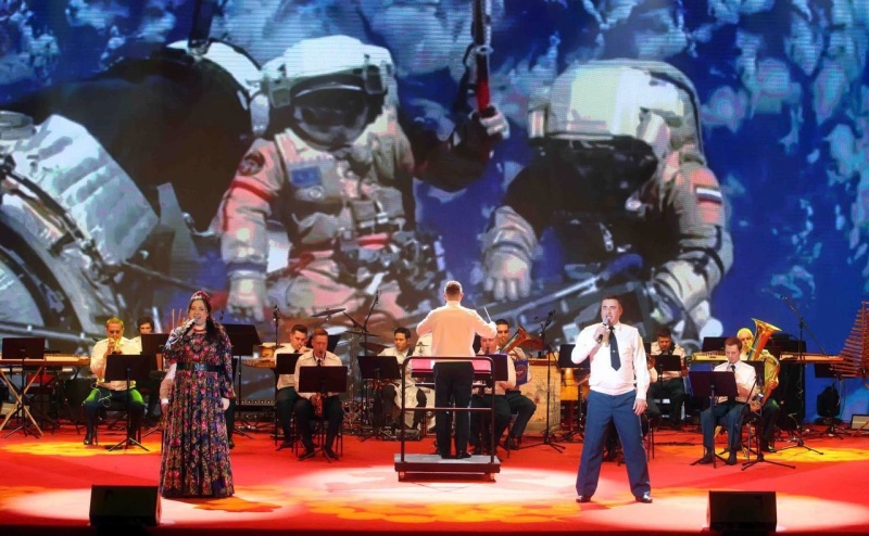 Концертная программа в Ханое объединила творческие коллективы Министерства общественной безопасности Вьетнама и МЧС России