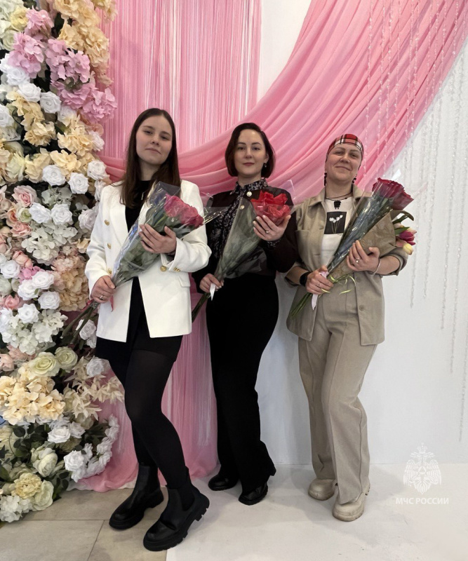 Сотрудницы Центра  приняли  участие в торжественном мероприятии