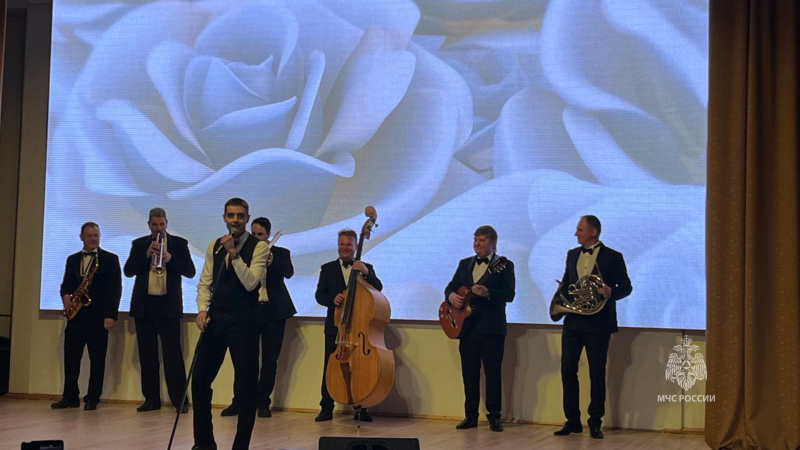 Сотрудницы Центра  приняли  участие в торжественном мероприятии