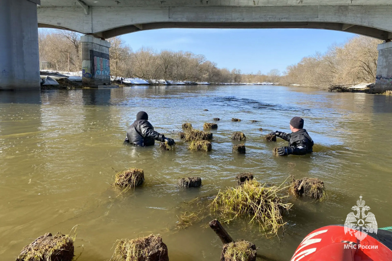 Водолазы Центра принимают участие в поисках пропавших детей