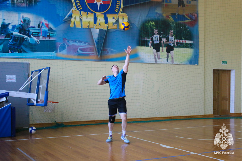 На базе Центра стартовала спартакиада по волейболу