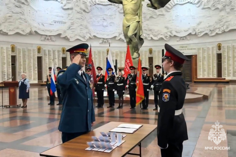 Приведениe учащихся школы к Торжественному обещанию кадета