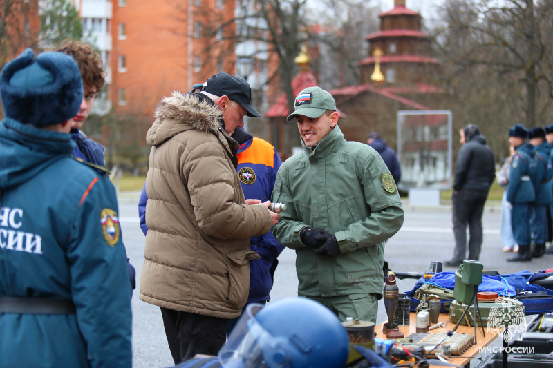 Спасатели Центра приняли участие в дне открытых дверей в Академии гражданской защиты