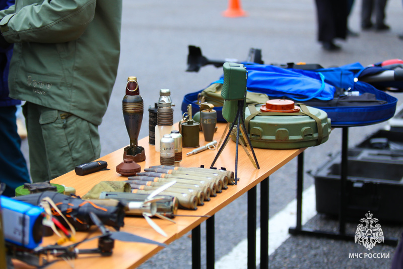 Спасатели Центра приняли участие в дне открытых дверей в Академии гражданской защиты