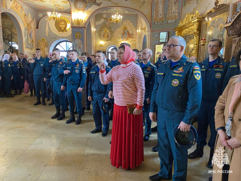 Сотрудники Центра приняли участие в молебне в честь Дня пожарной охраны