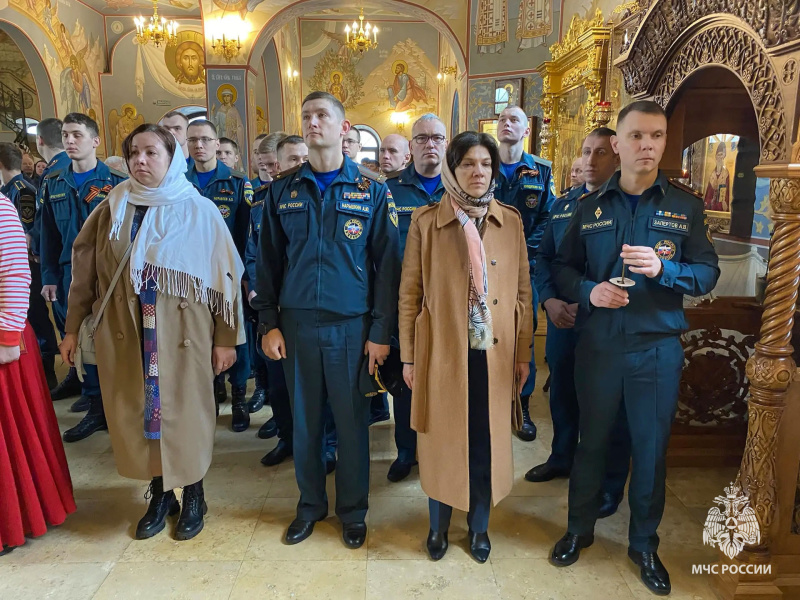Сотрудники Центра приняли участие в молебне в честь Дня пожарной охраны