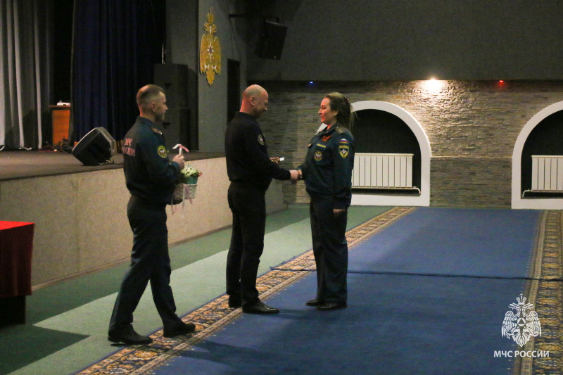 Торжественное построение в честь Дня пожарной охраны