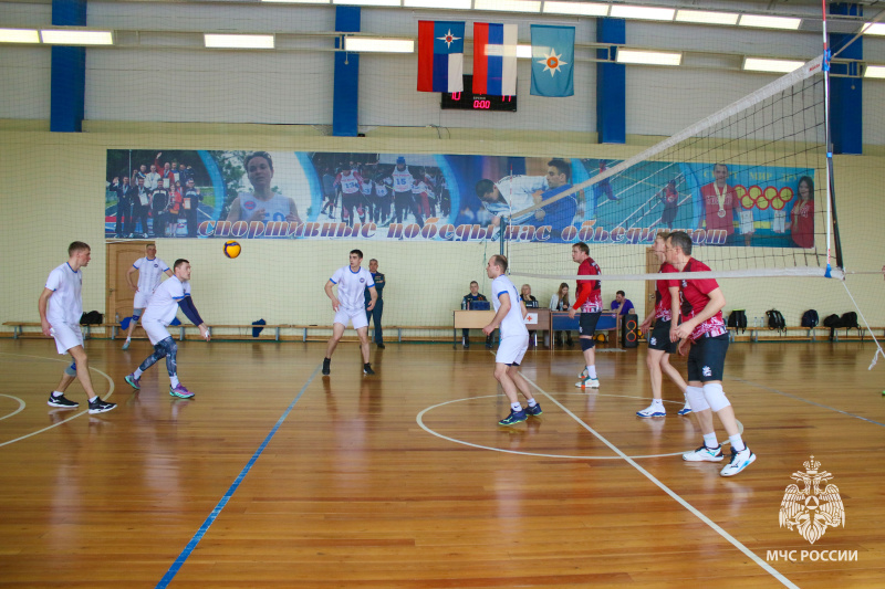 В Центре состоялся товарищеский матч, приуроченный ко Дню пожарной охраны