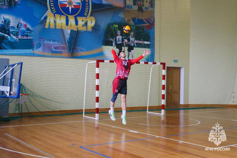 В Центре состоялся товарищеский матч, приуроченный ко Дню пожарной охраны