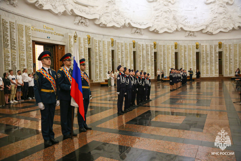 Привeдениe учащихся школы к Торжественному обещанию кадета