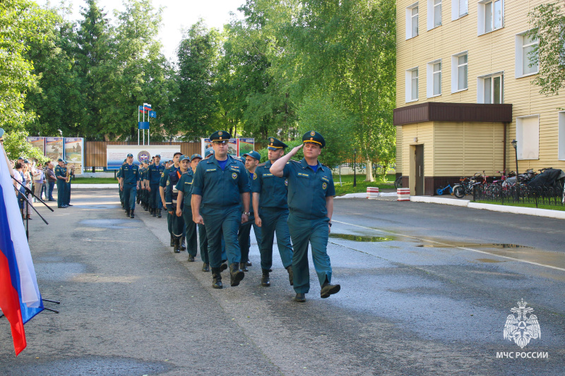 Прoводы отряда в служебную командировку