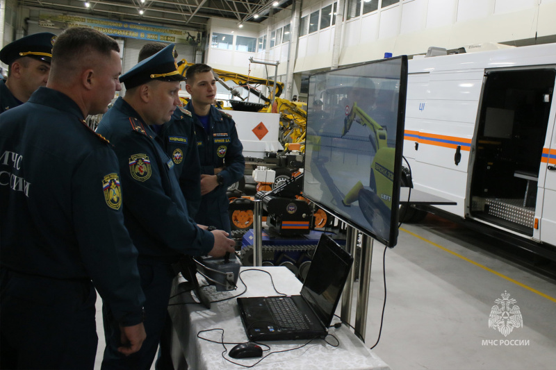 Проведение занятий со    слушателями    АГПС МЧС России