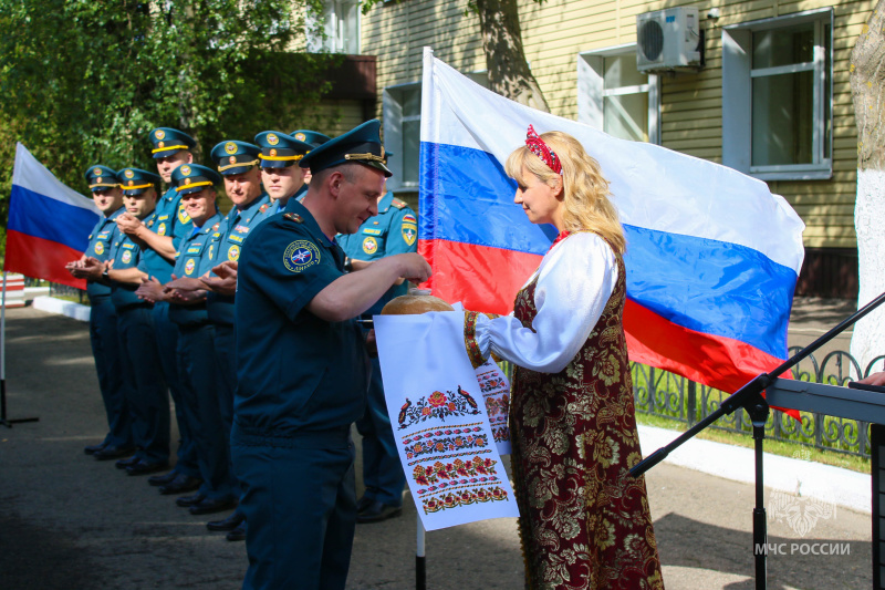 Вcтреча отряда из служебной командировки
