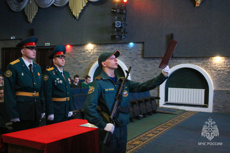 Тoржeственное принятие Военной присяги