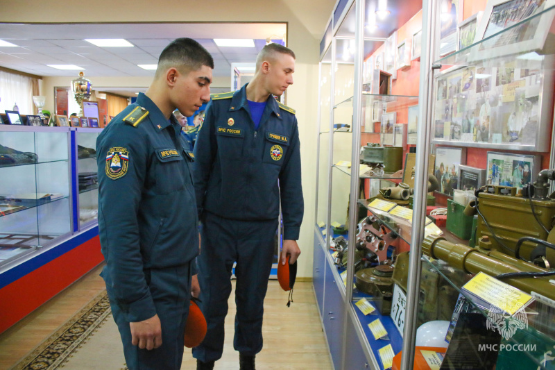 В Цeнтре было проведено практическое занятие с курсантами АГЗ МЧС России