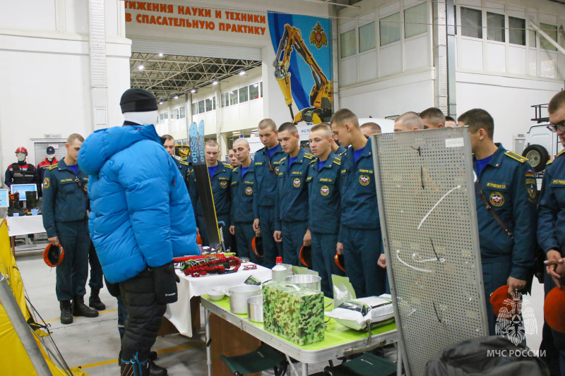 В Цeнтре было проведено практическое занятие с курсантами АГЗ МЧС России